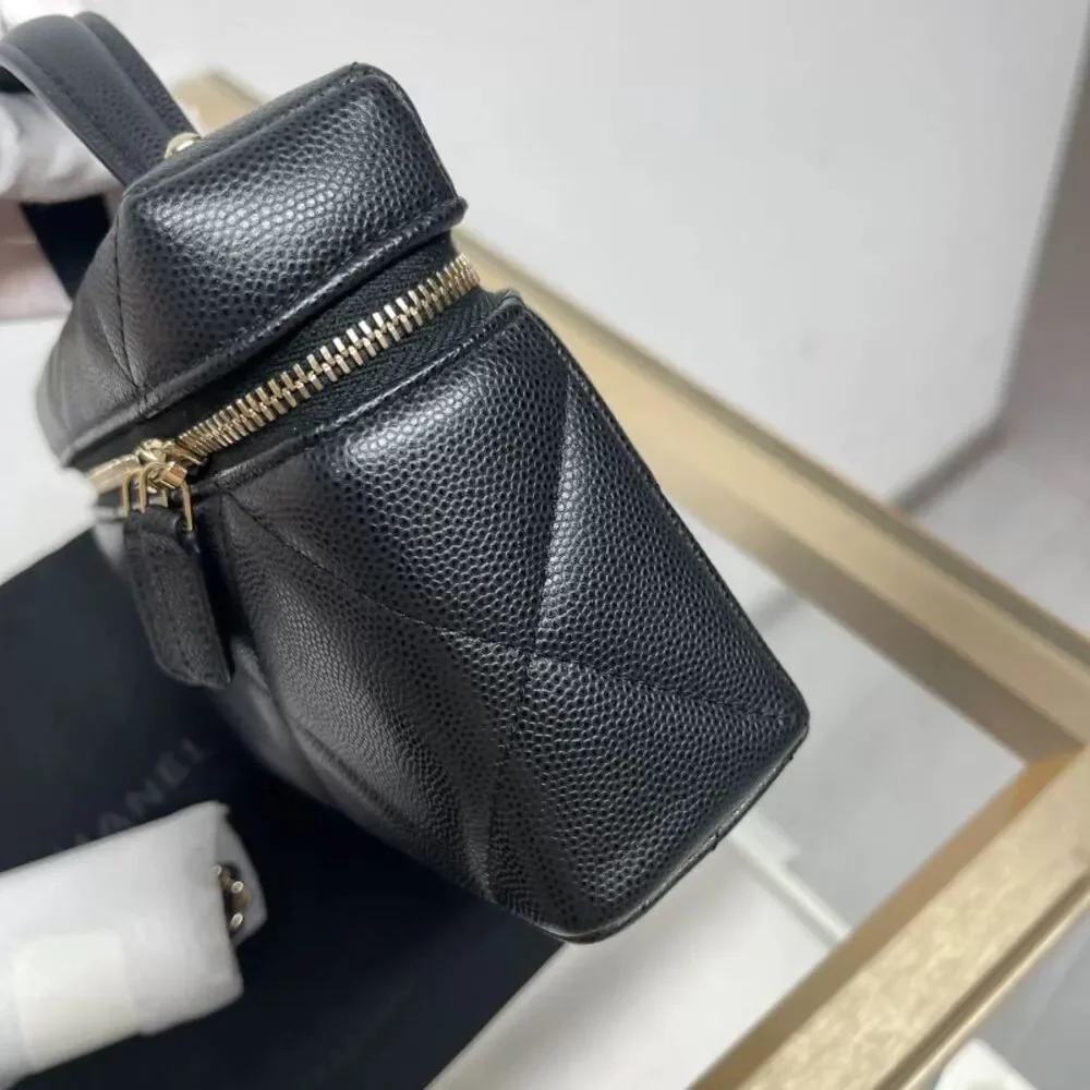 Chanel Women Pre-Loved Bag Very Good Condition